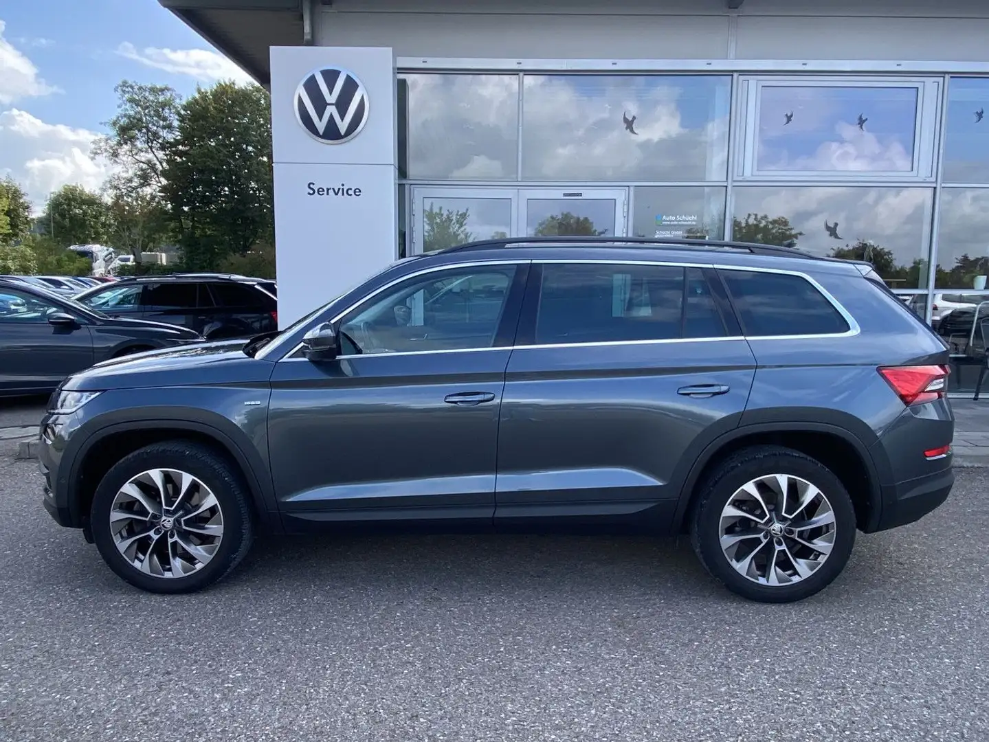 Skoda Kodiaq 2.0 TDI DSG 4x4 Clever 19"+NAVI+LED+AHK+S Grau - 2