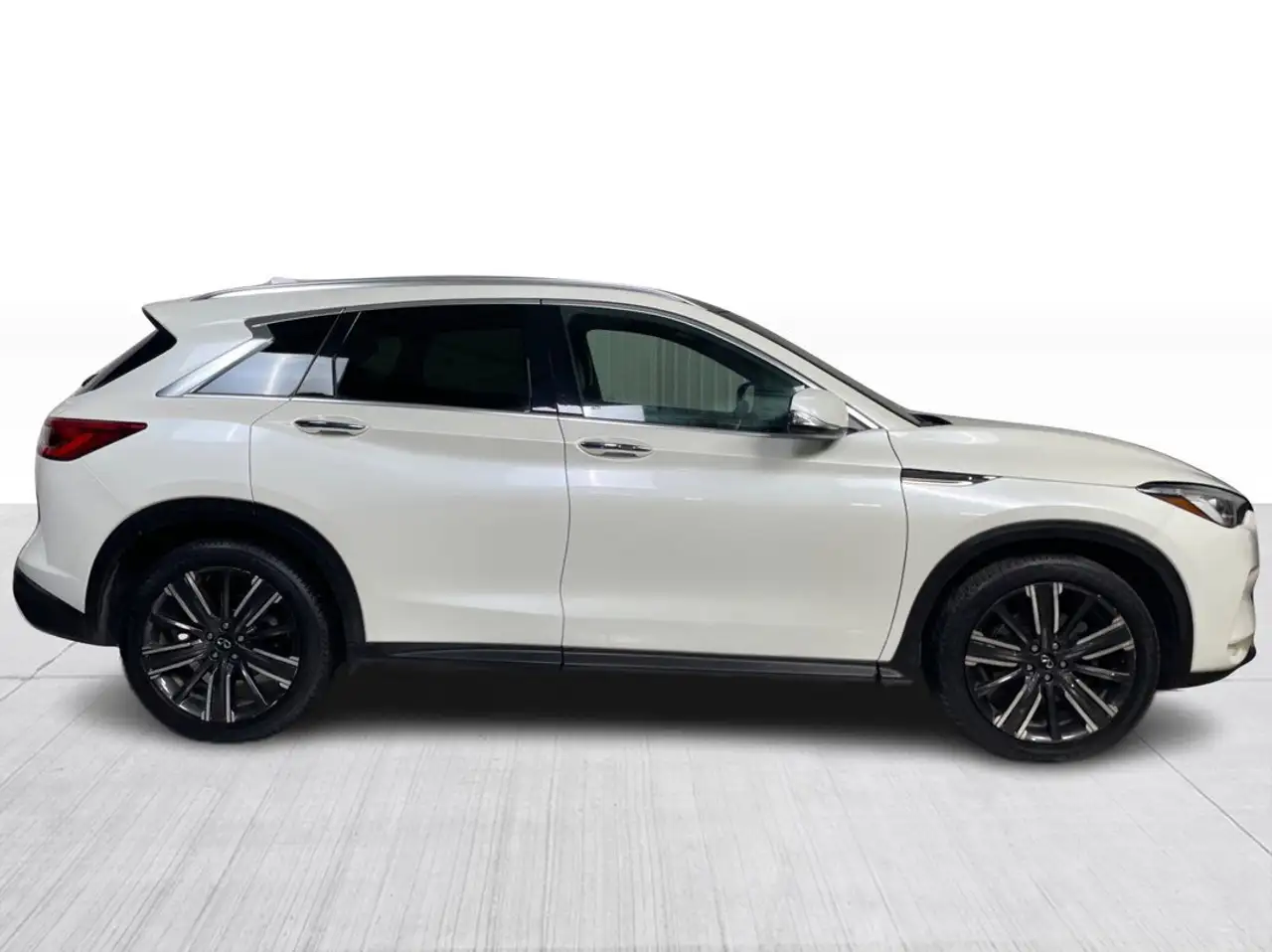 Infiniti QX50 снимка Infiniti QX50