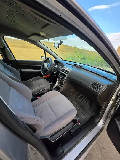 Peugeot 307 2.0 HDI XR 2003, foto 12
