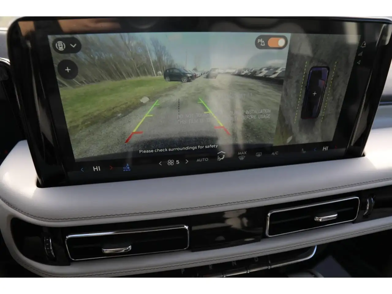 Lincoln Aviator снимка Lincoln Aviator