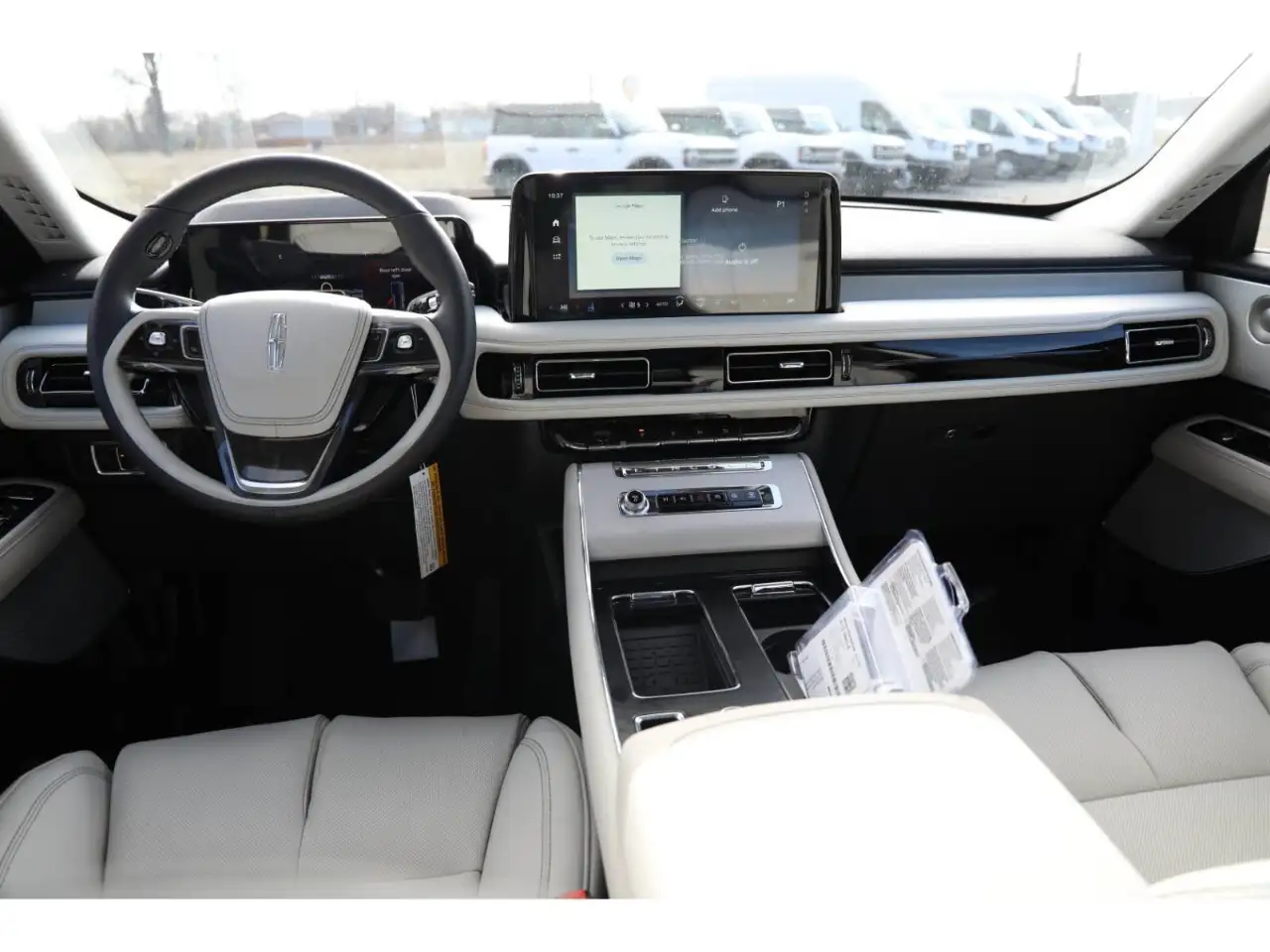 Lincoln Aviator снимка Lincoln Aviator