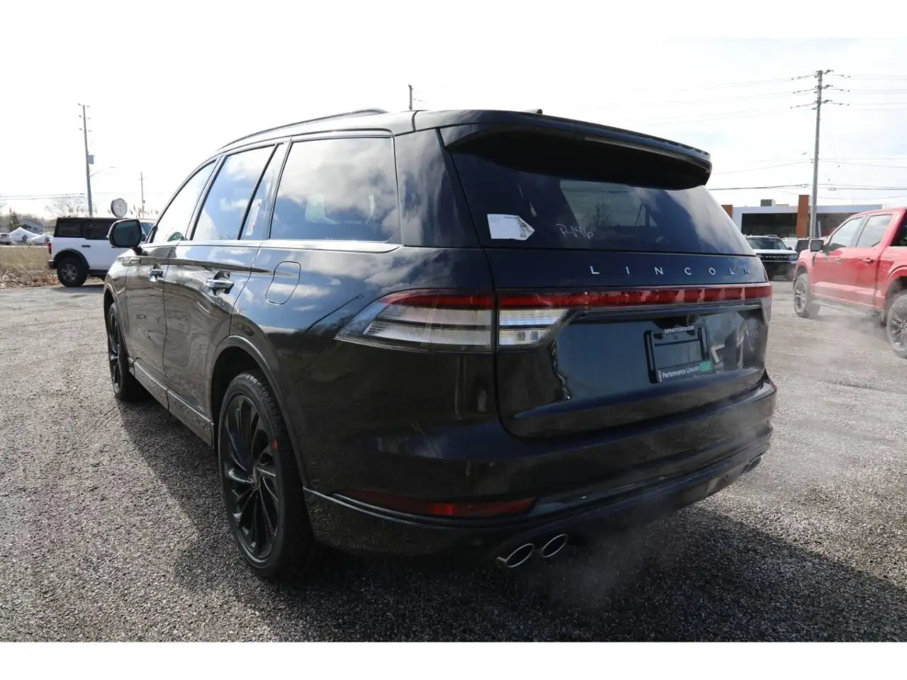 Lincoln Aviator снимка Lincoln Aviator