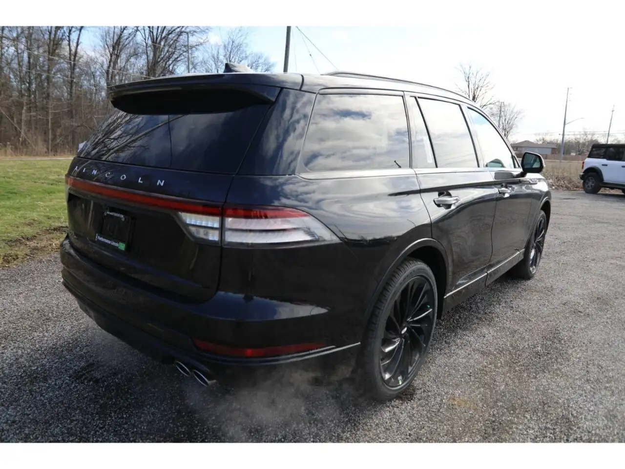 Lincoln Aviator снимка Lincoln Aviator