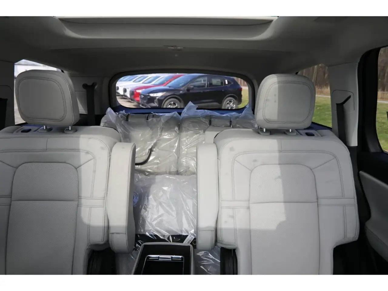 Lincoln Aviator снимка Lincoln Aviator