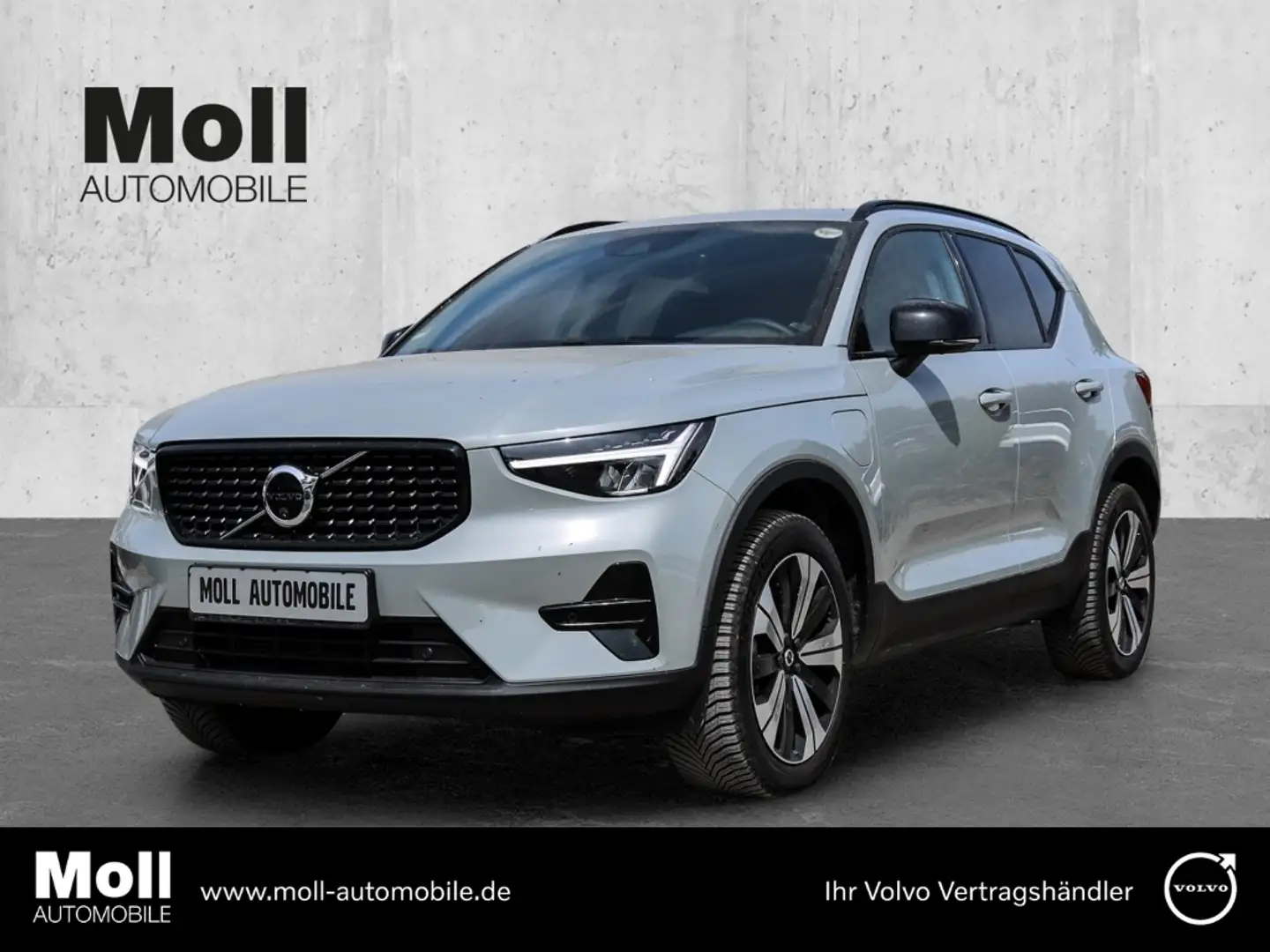 Volvo XC40 Plus Dark Recharge Plug-In Hybrid 2WD T5 Twin Engi Grau - 1