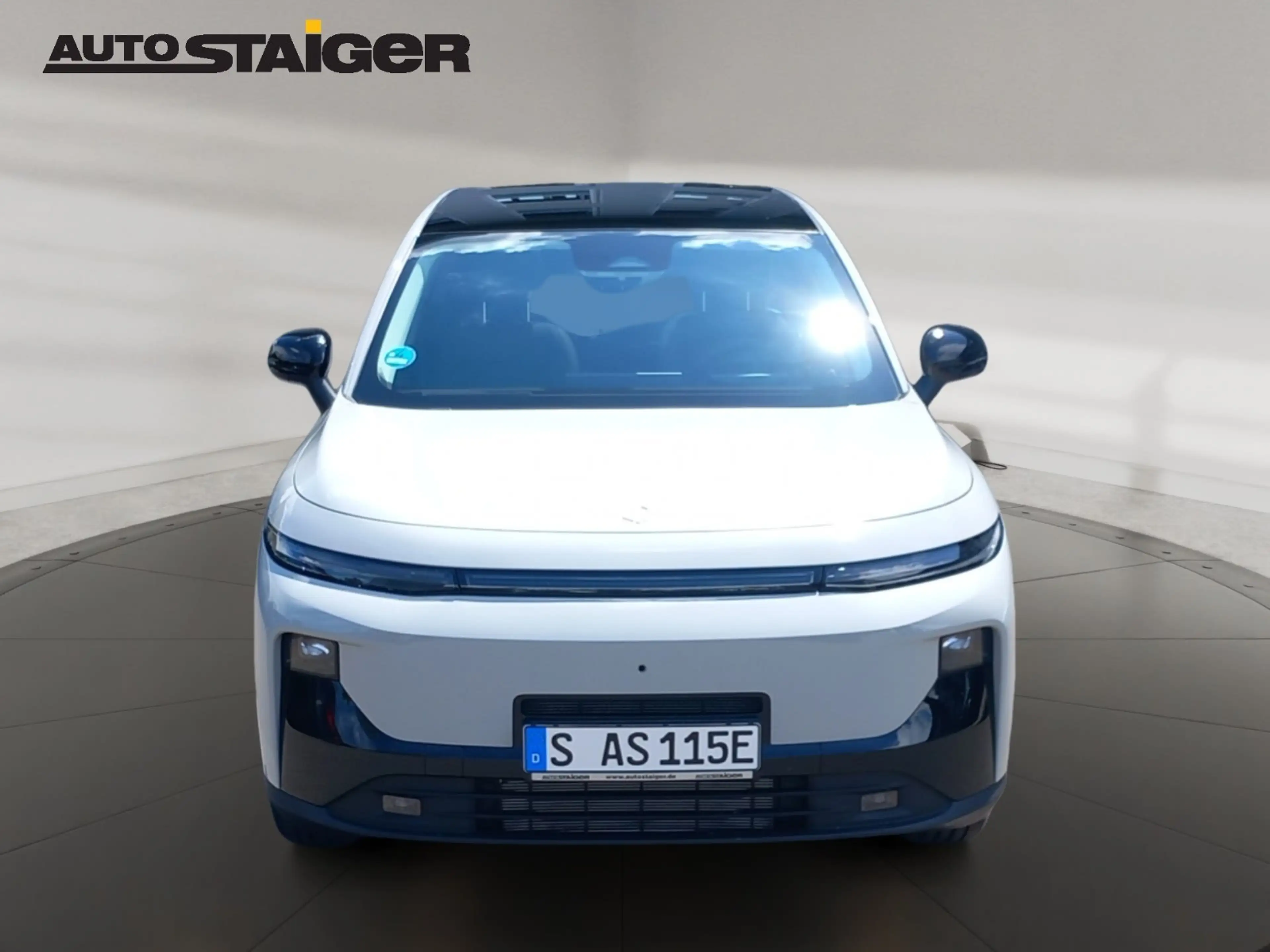 Leapmotor B10 1.5 18 W EV Design Top Ausstattung, Leder — photo 3