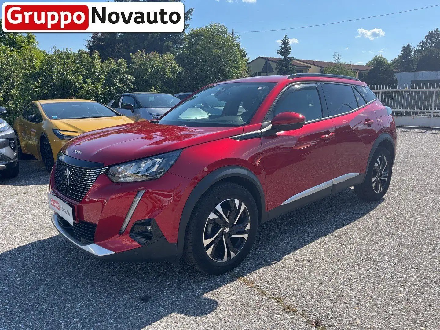Peugeot 2008 PureTech 100 S&S Allure Rouge - 1