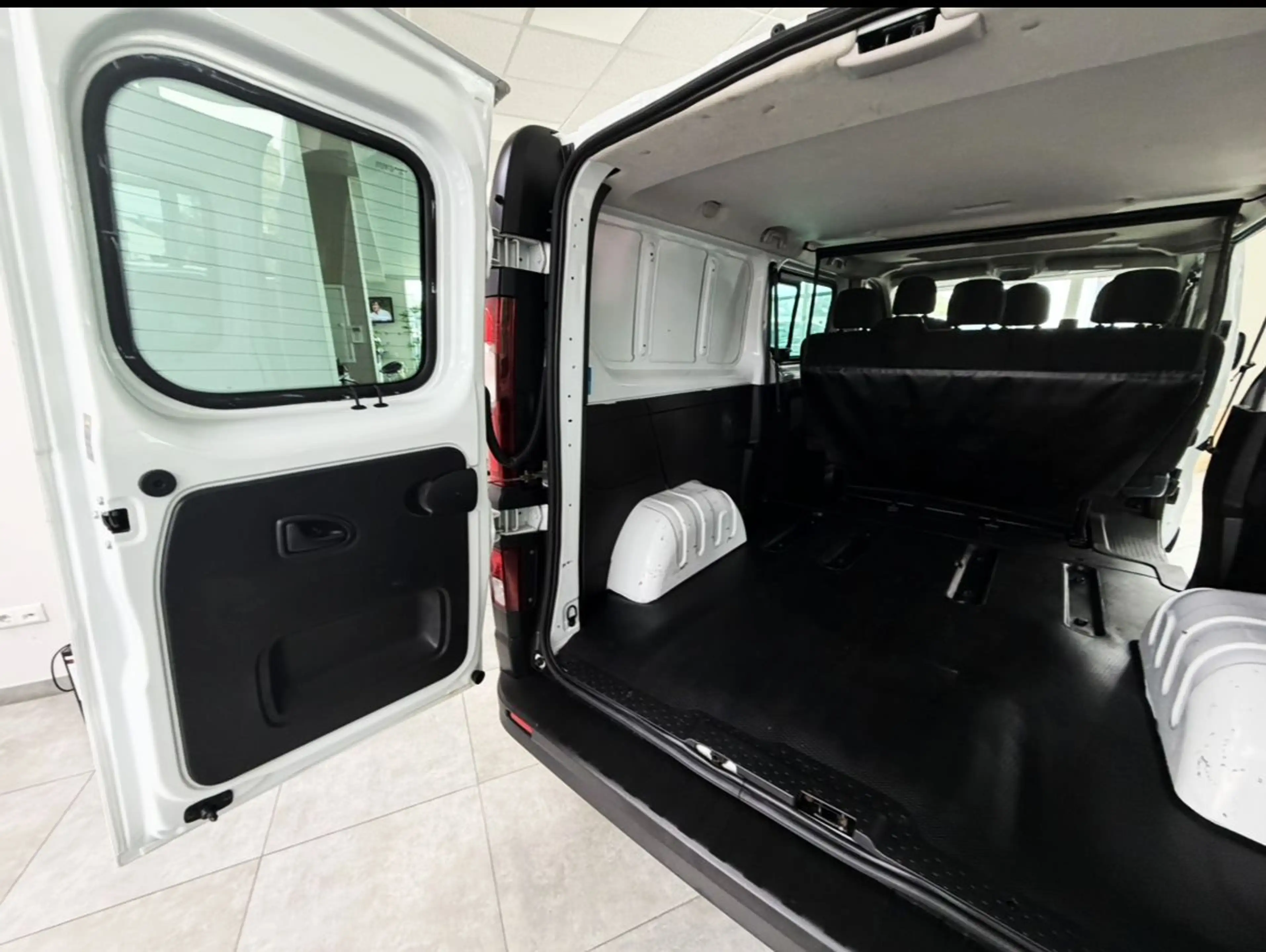 Fiat Talento L2H1/6-Sitzer — photo 17