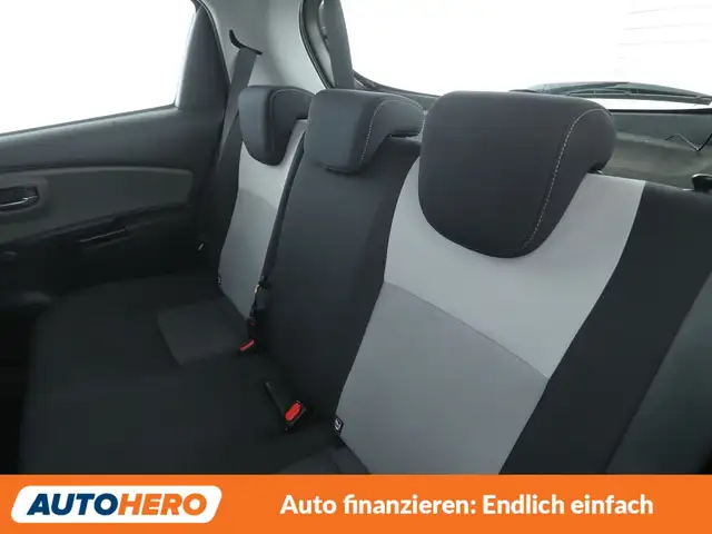 Toyota Yaris view 14
