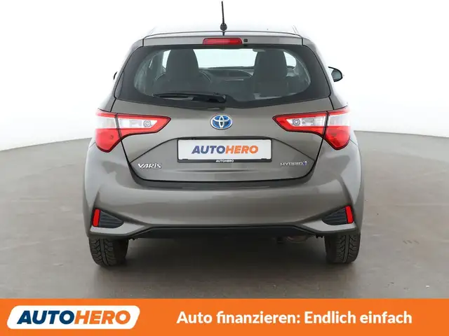Toyota Yaris view 5