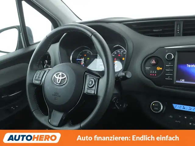 Toyota Yaris view 13