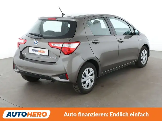 Toyota Yaris view 6