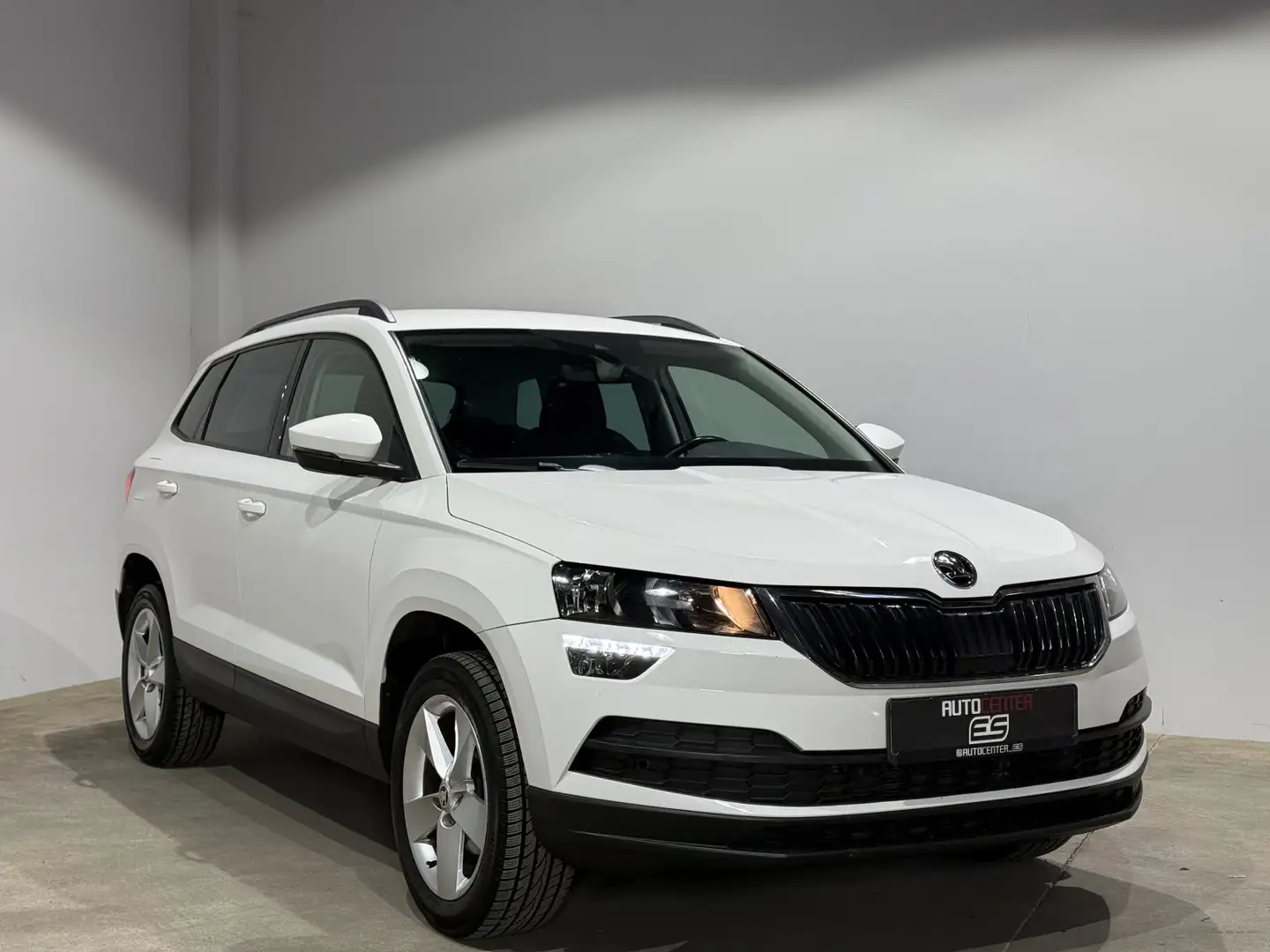 Skoda Karoq 1.5 TSI ACT Ambition Navi SHZ PDC Blanc - 1