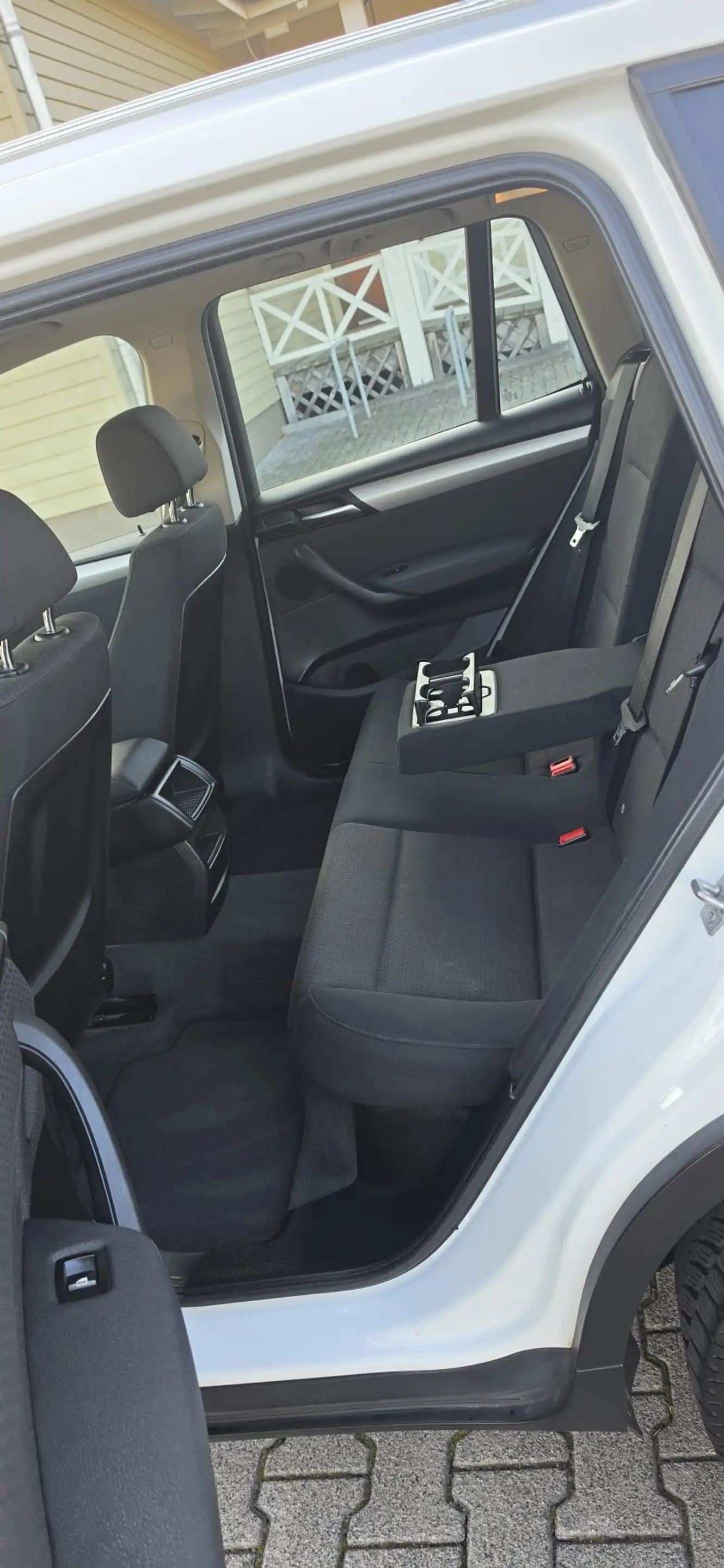 BMW X3 xDrive 20 d — photo 9