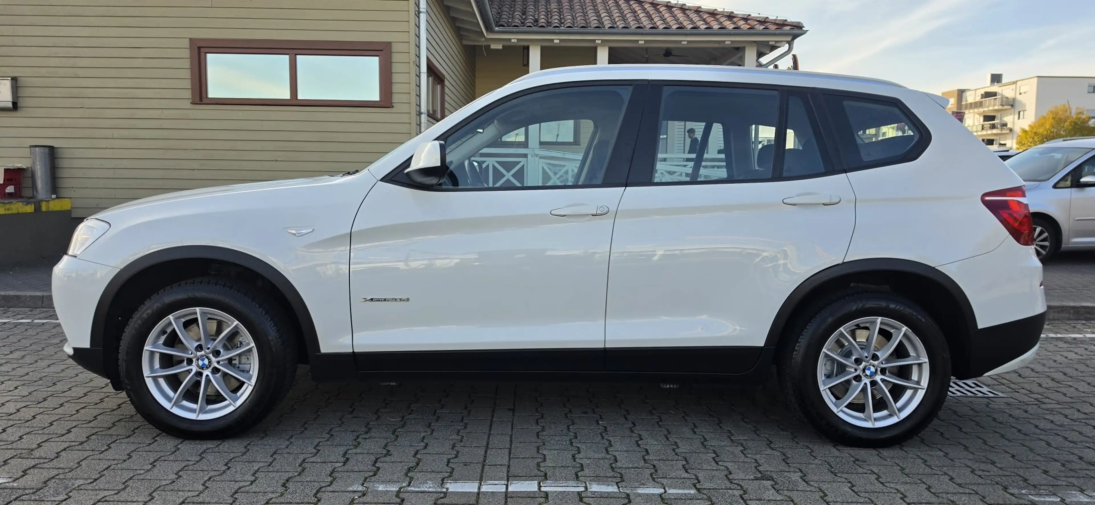 BMW X3 xDrive 20 d — photo 2