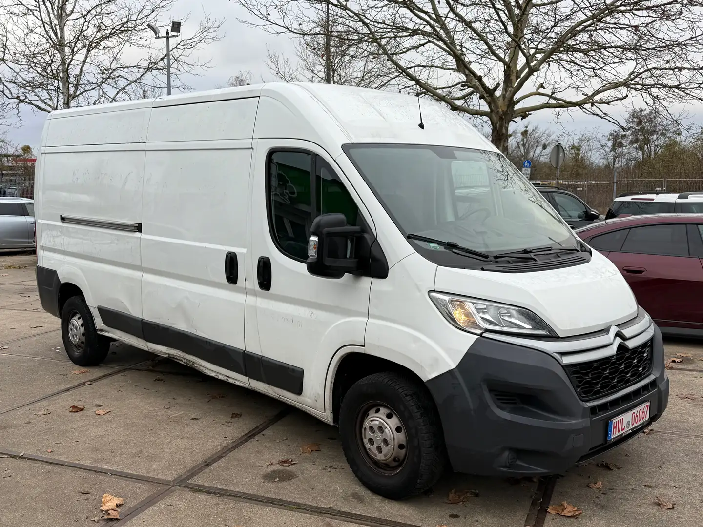 Citroen Jumper Grossraumkasten 33 L3H2 Business BlueHDi Bílá - 2