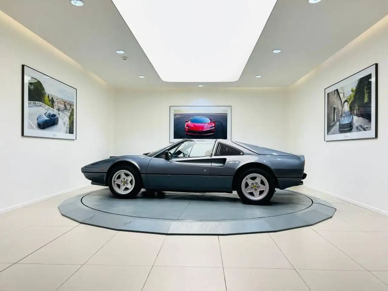 Ferrari 308 I, foto 4