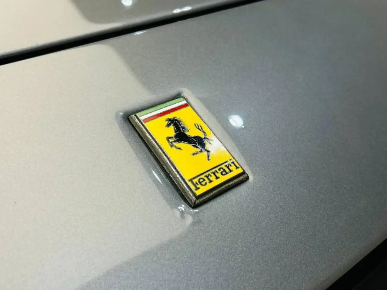 Ferrari 308 I, foto 12