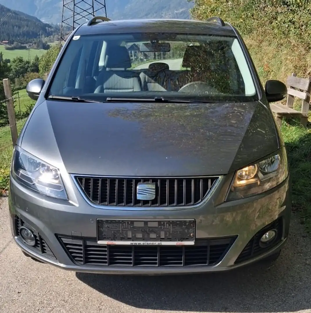 SEAT Alhambra Alhambra Family 2,0 TDI CR DPF Family Grau - 1