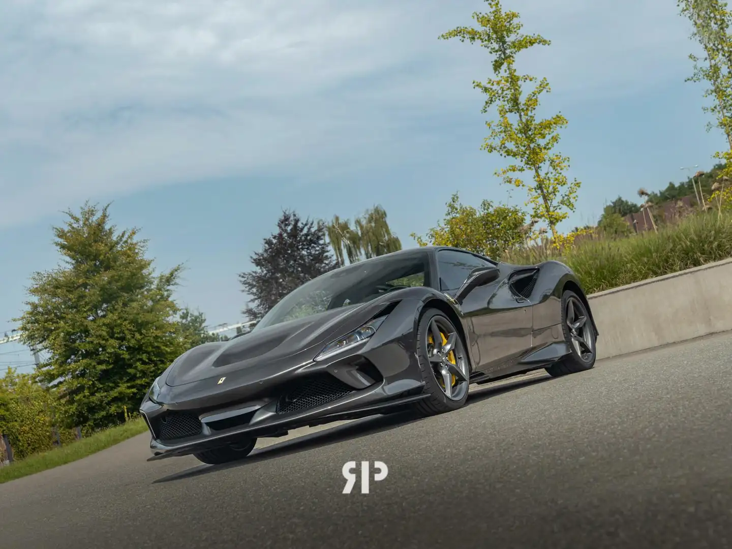 Ferrari F8 Tributo 3.9 V8 HELE Gris - 2