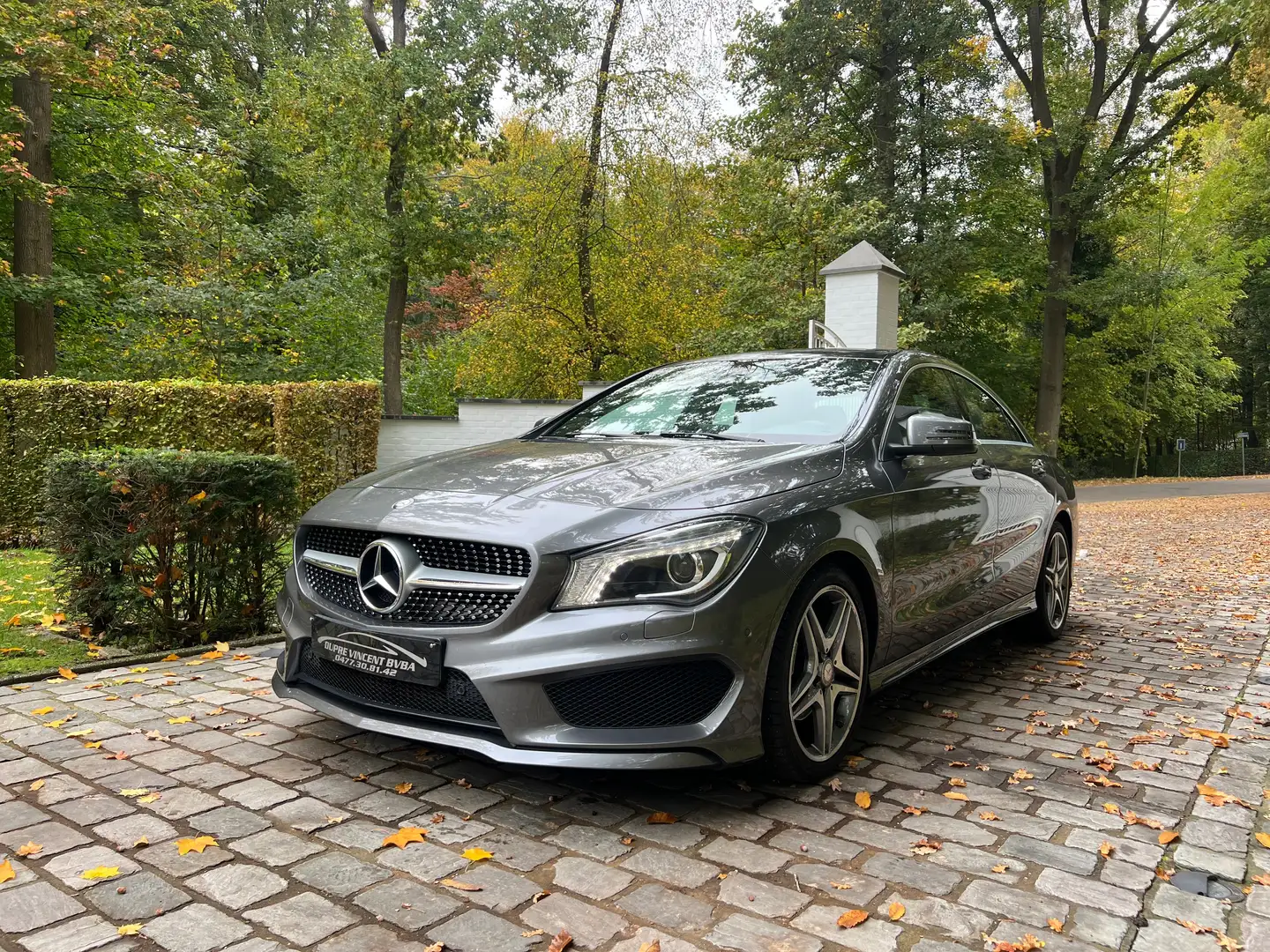 Mercedes-Benz CLA 200 CLA 200 AMG Line Grijs - 1