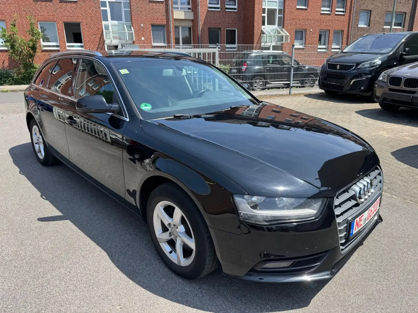 Audi A4 Avant Ambiente-Navi-Standheizung-Bang&Olufsen Schwarz - 2
