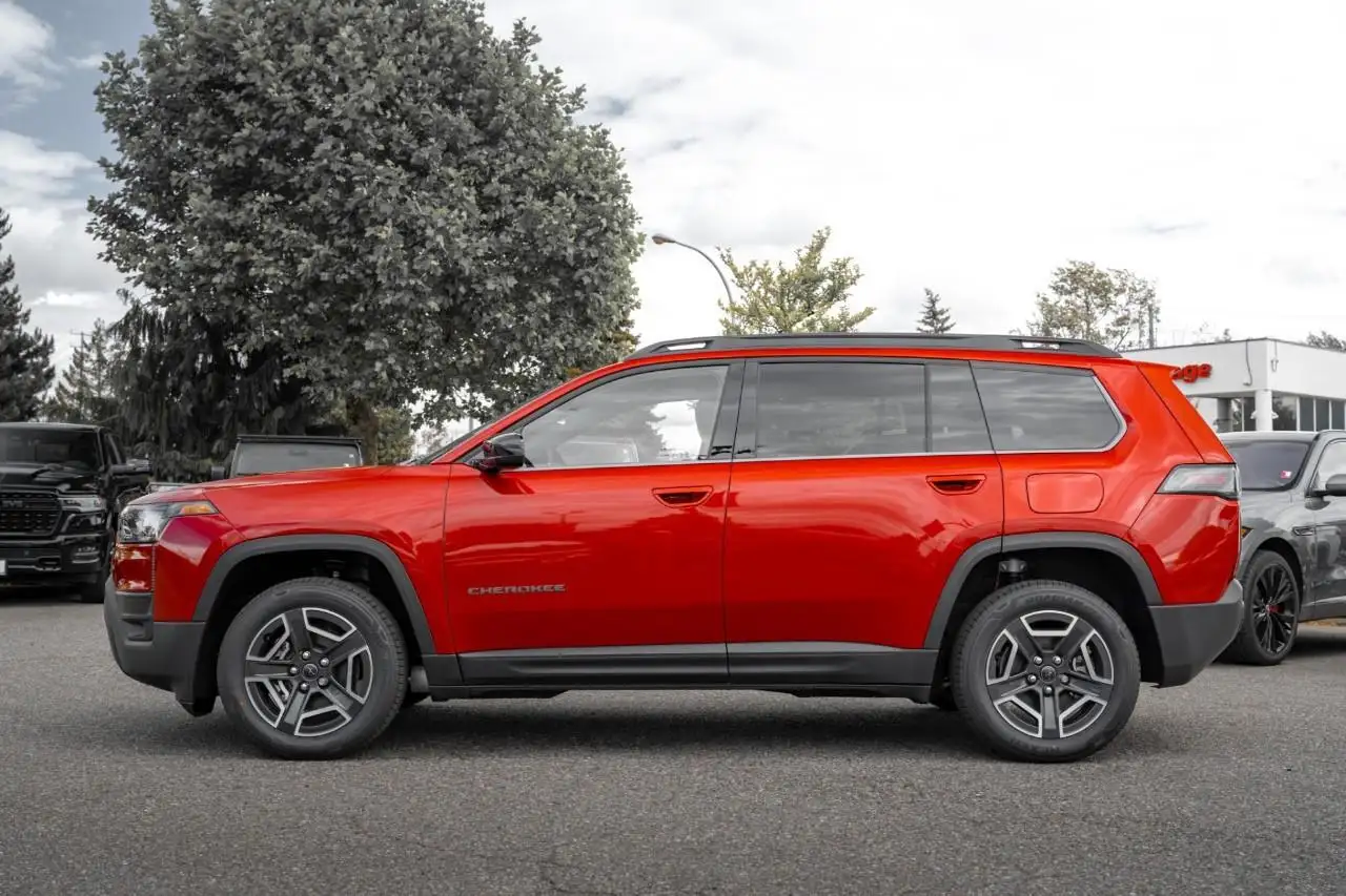 Jeep Cherokee снимка Jeep Cherokee