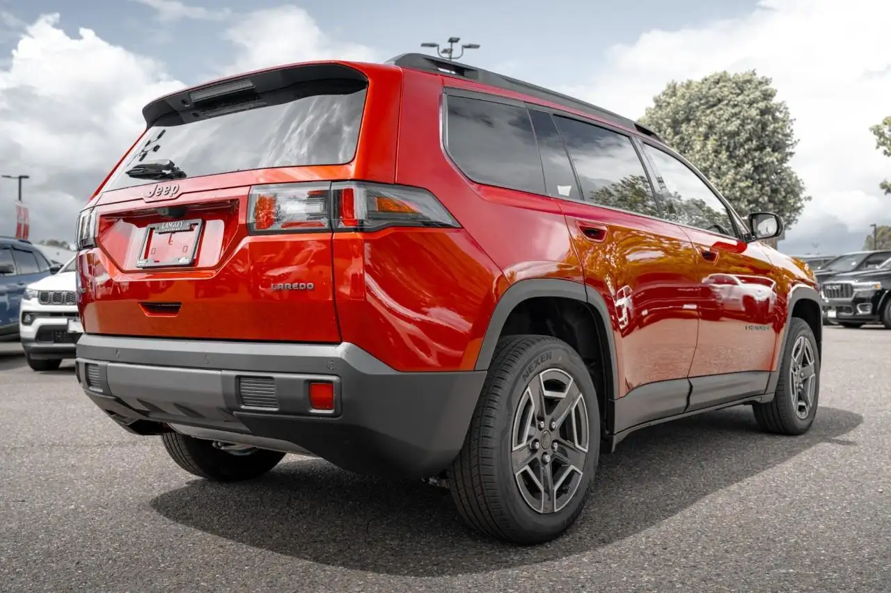 Jeep Cherokee снимка Jeep Cherokee