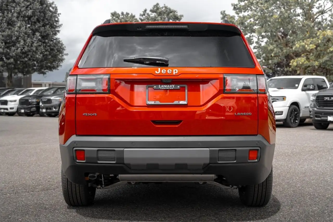 Jeep Cherokee снимка Jeep Cherokee