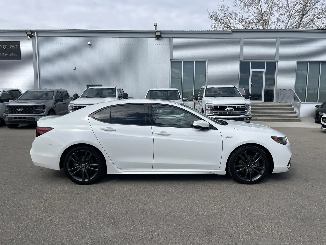 Acura TLX снимка Acura TLX