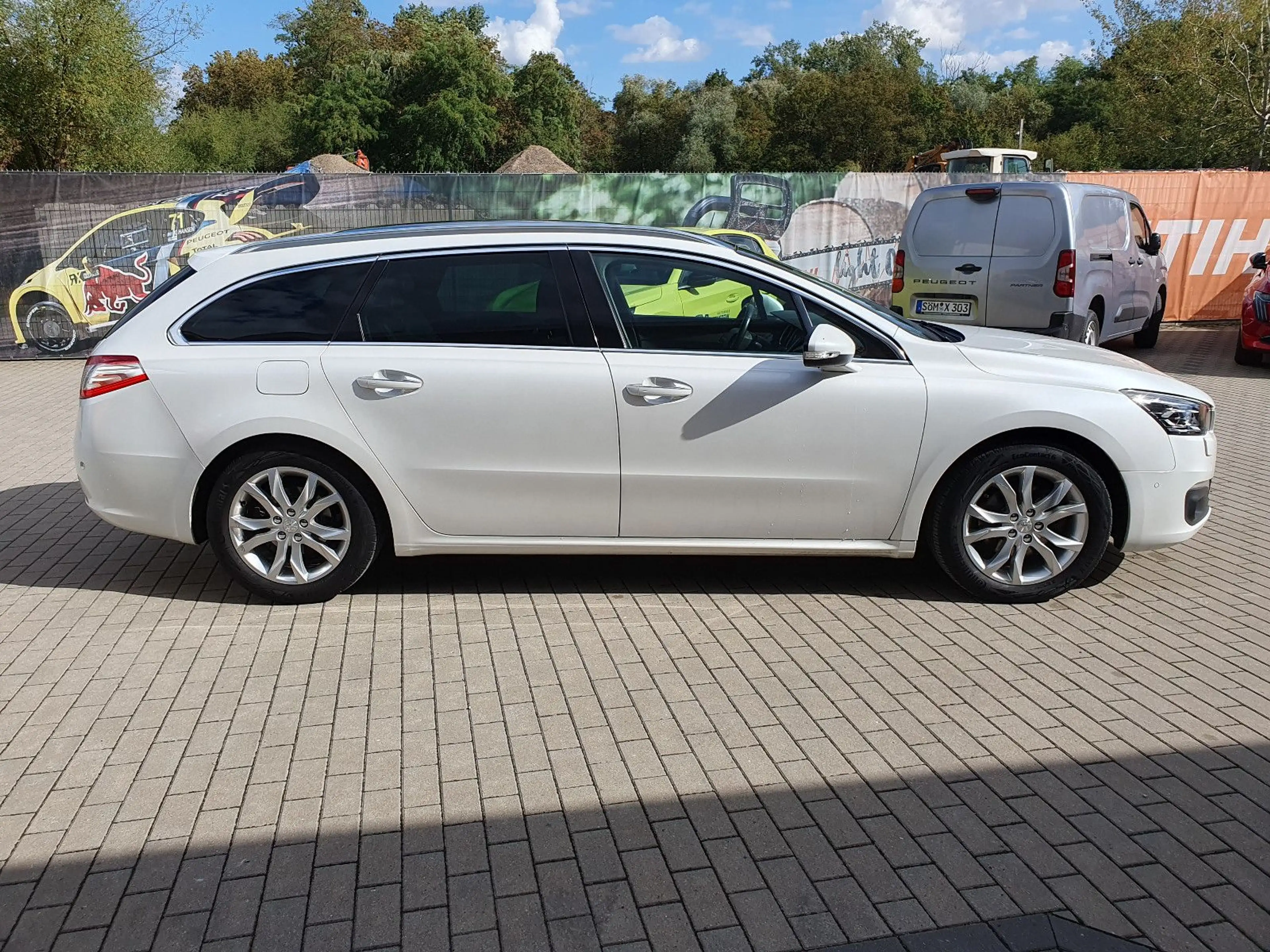 Peugeot 508 SW Allure HDI 150 LED NAVI SHZ AHK PANORAMAD — photo 6