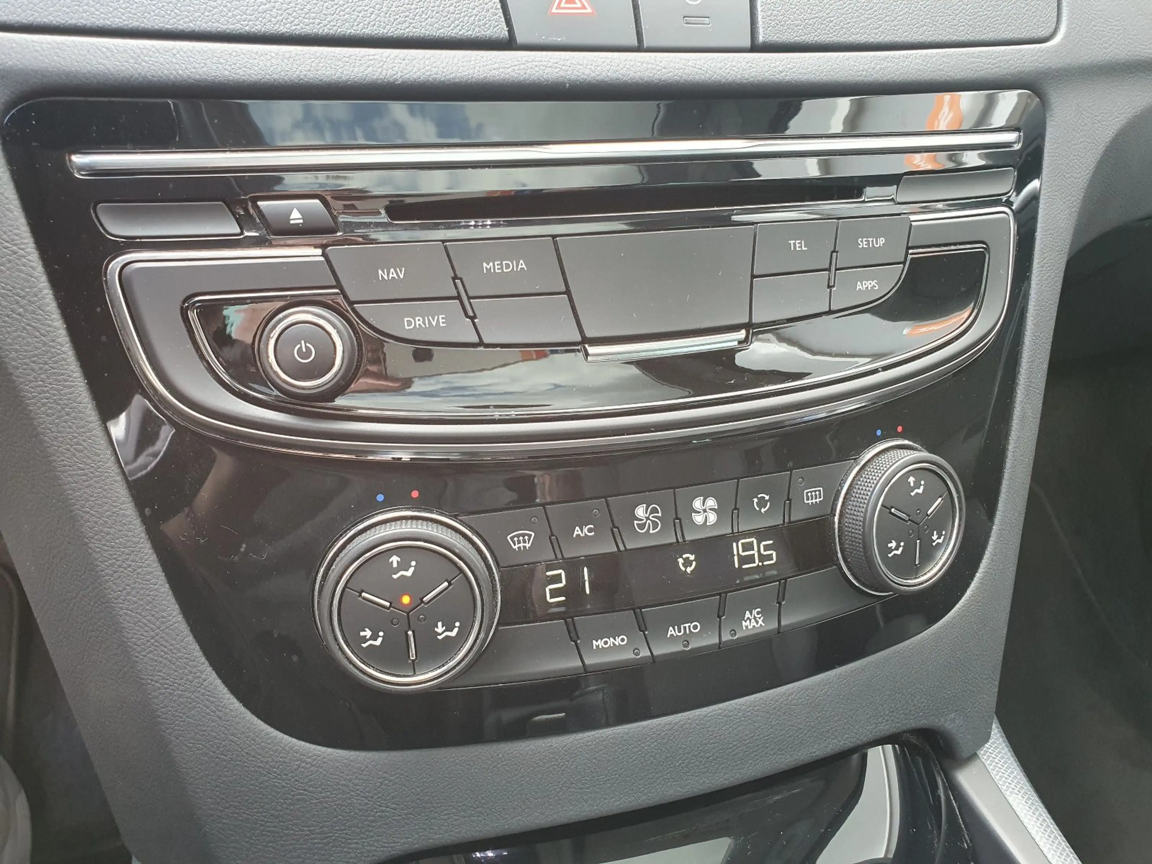 Peugeot 508 SW Allure HDI 150 LED NAVI SHZ AHK PANORAMAD — photo 14