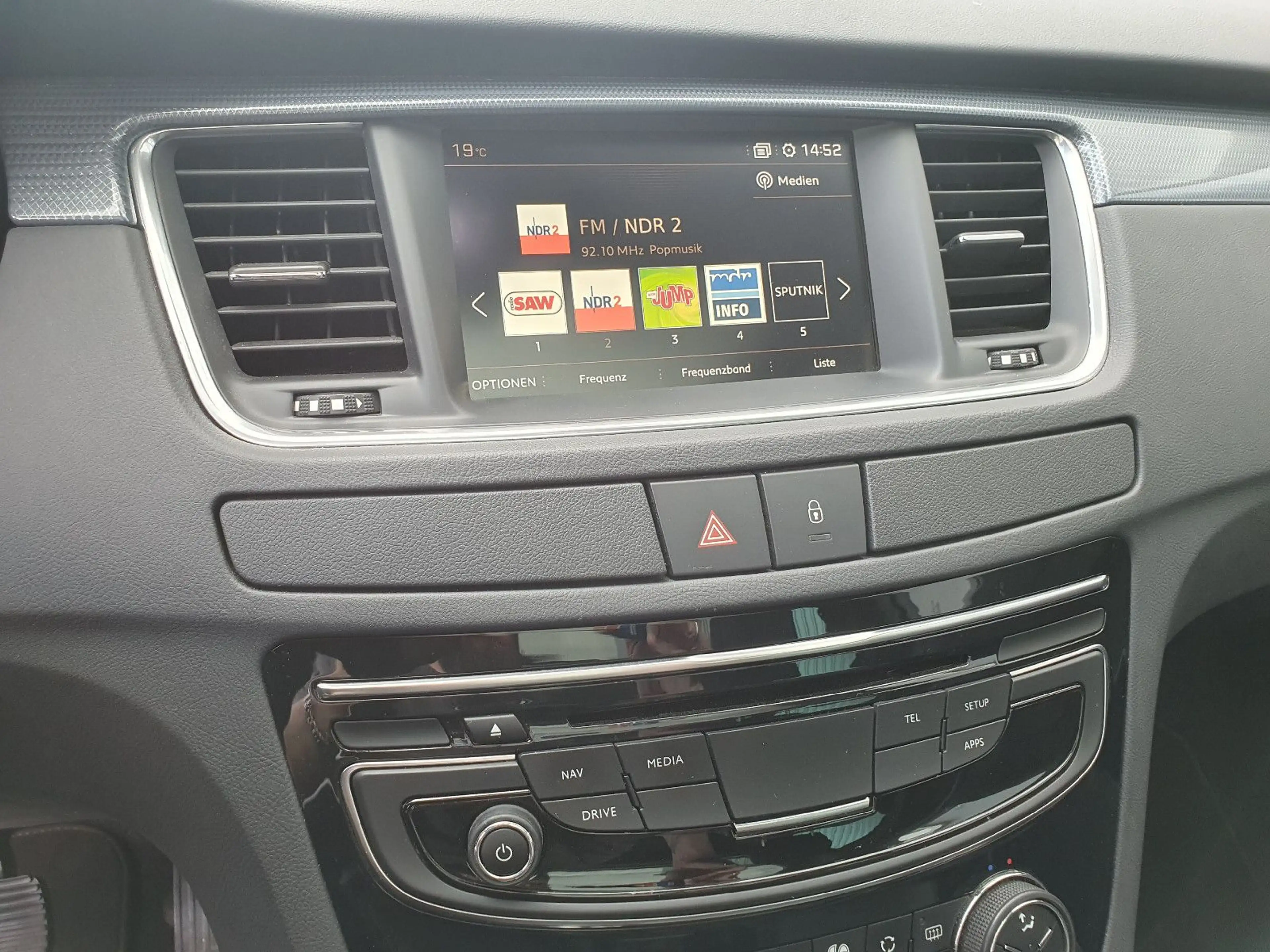 Peugeot 508 SW Allure HDI 150 LED NAVI SHZ AHK PANORAMAD — photo 13