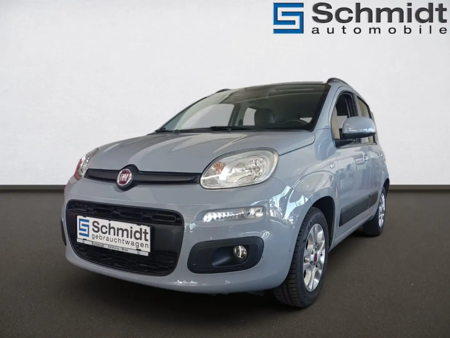Fiat Panda 1,2 70 Lounge Plus Grau - 1