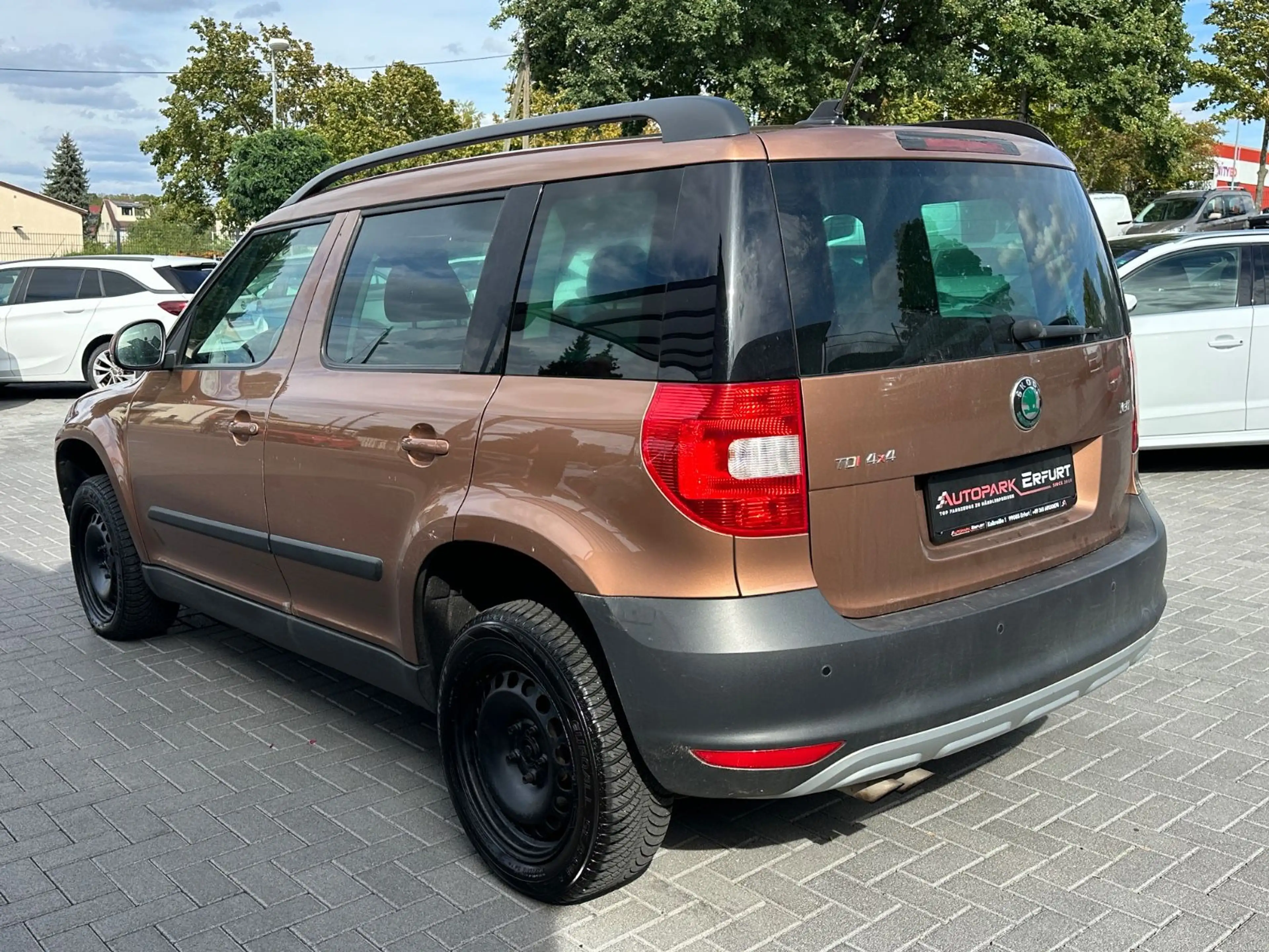 Skoda Yeti Plus Edition 4x4*Klima*Temp*Navi*Xenon — photo 2