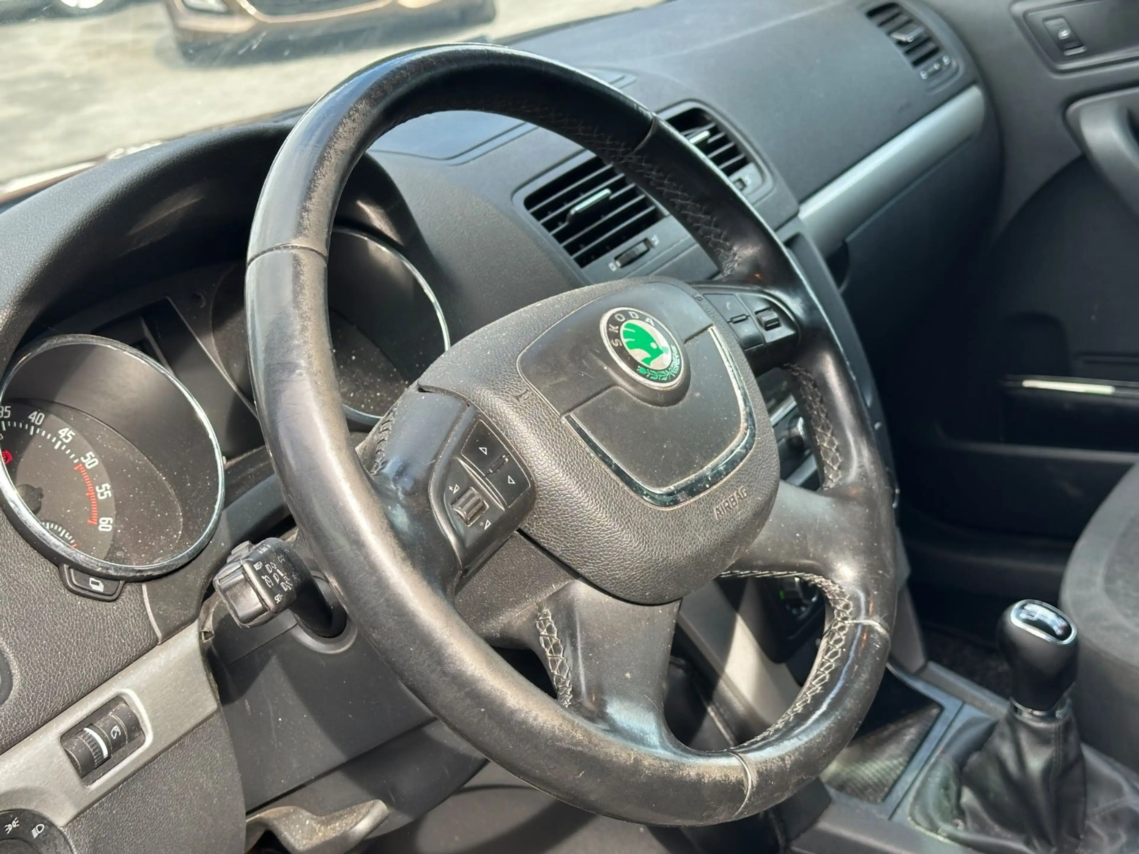 Skoda Yeti Plus Edition 4x4*Klima*Temp*Navi*Xenon — photo 12