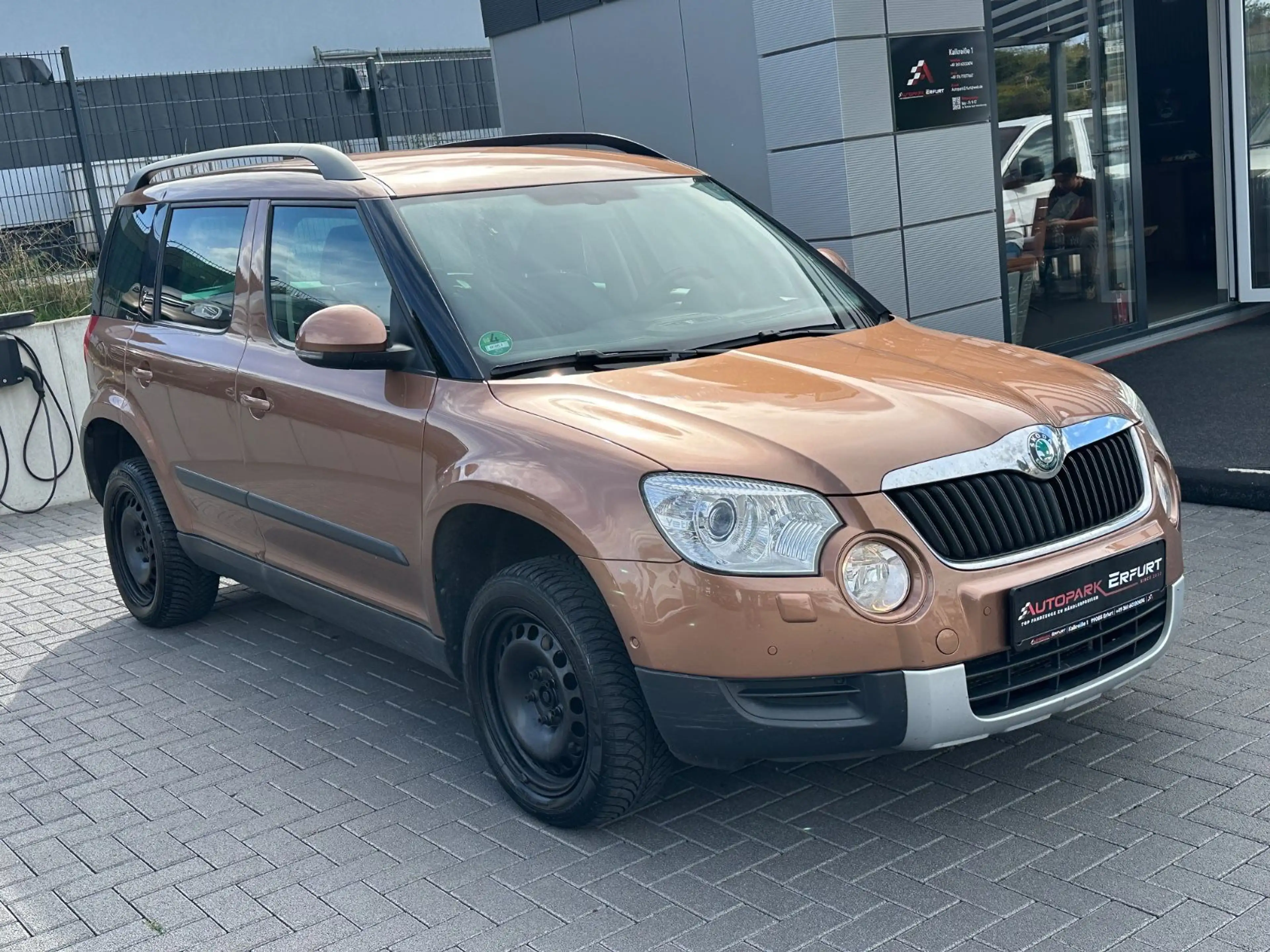 Skoda Yeti Plus Edition 4x4*Klima*Temp*Navi*Xenon — photo 8