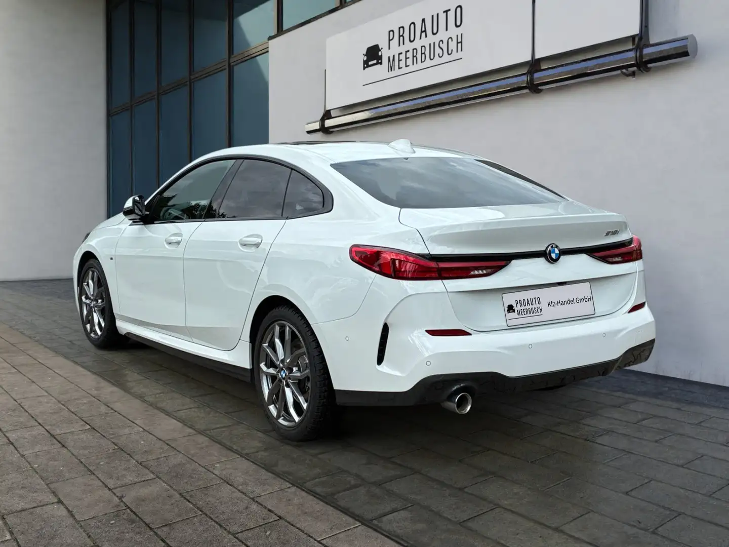 BMW 218 i Gran Coupé M Sport PANO/ADAPTLED/KAMERA/ACC Blanc - 2