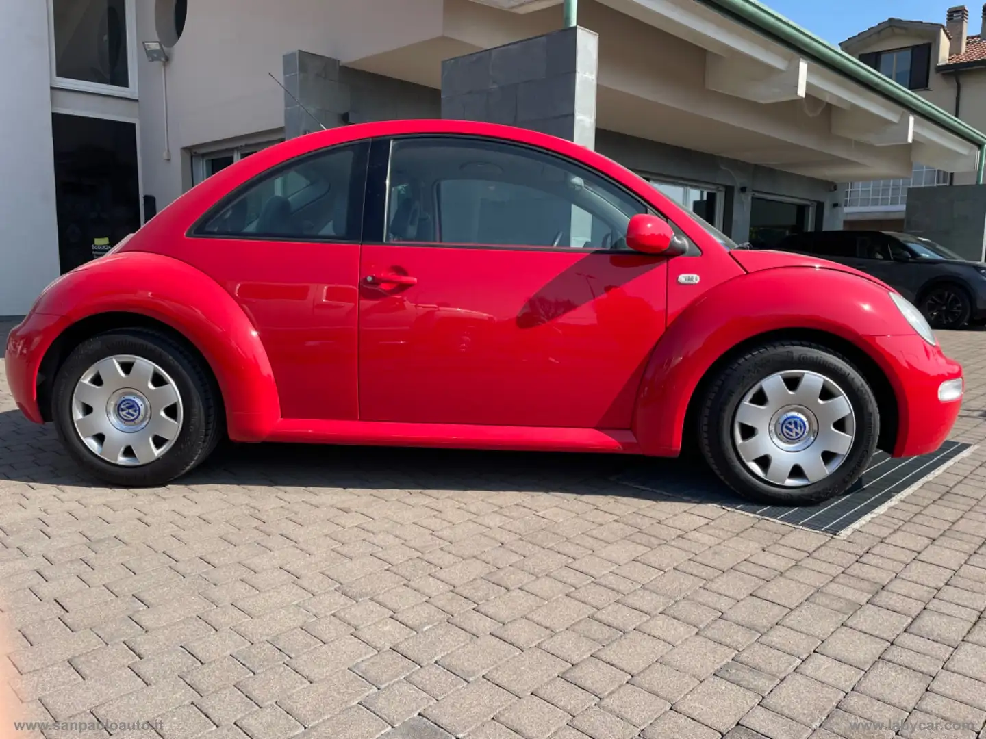 Volkswagen New Beetle 1.6 aut. ISCRITTO ASI NEOPATENTATI Rosso - 2