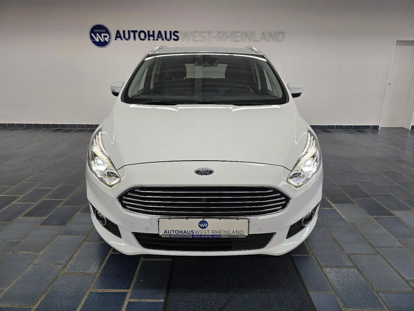 Ford S-Max Titanium 7SITZER*360°KAM*AHK*LEDER*ACC*LED Blanc - 2