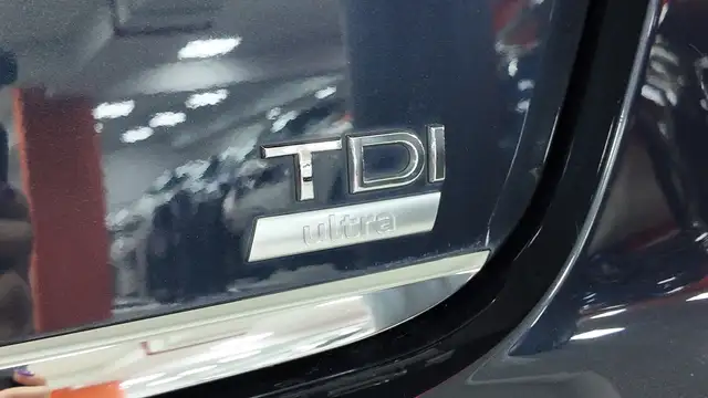 Audi A6 view 14