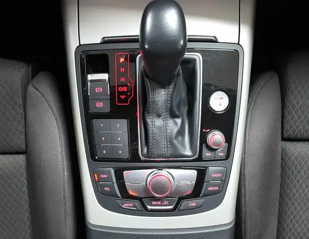 Audi A6 view 26