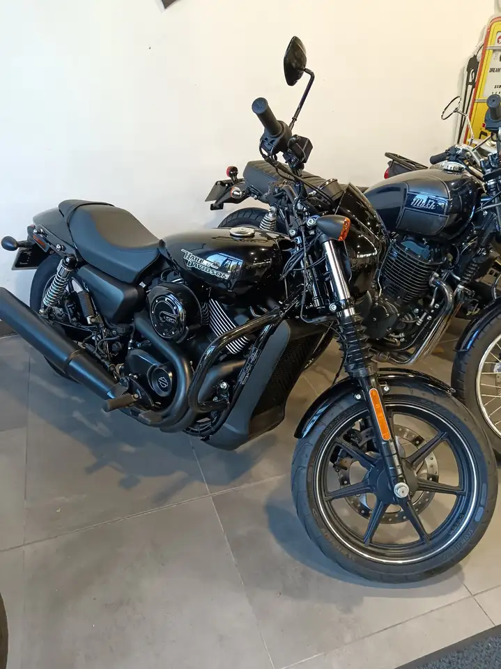 Harley-Davidson Street Rod