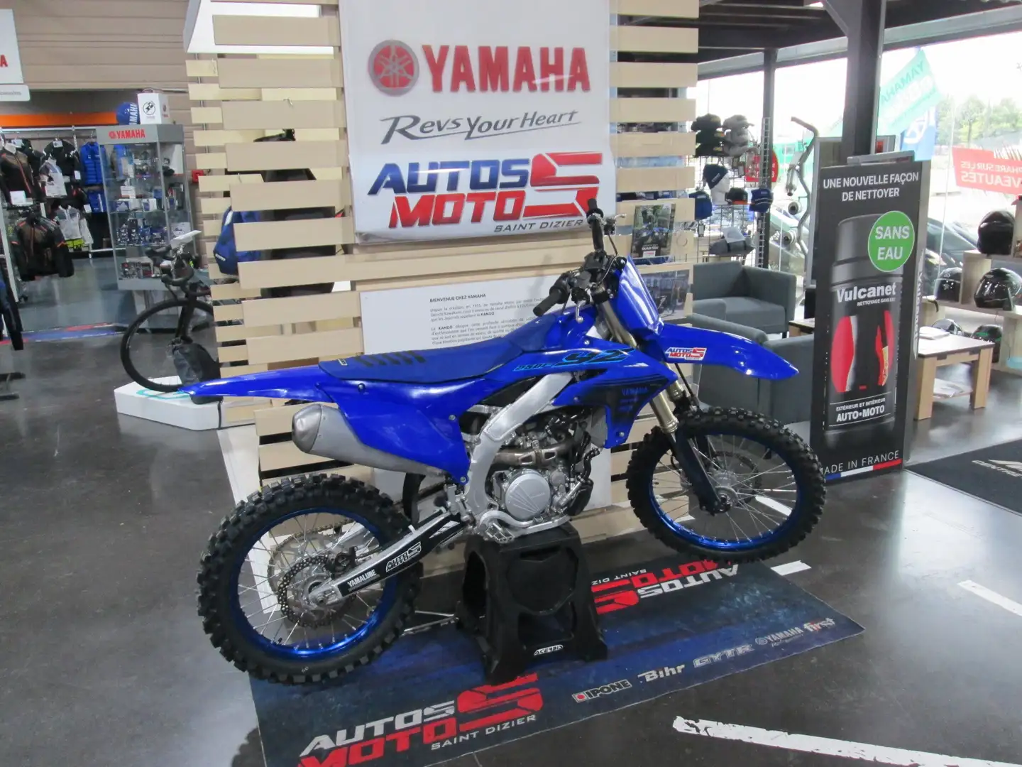 Yamaha Bleu - 2