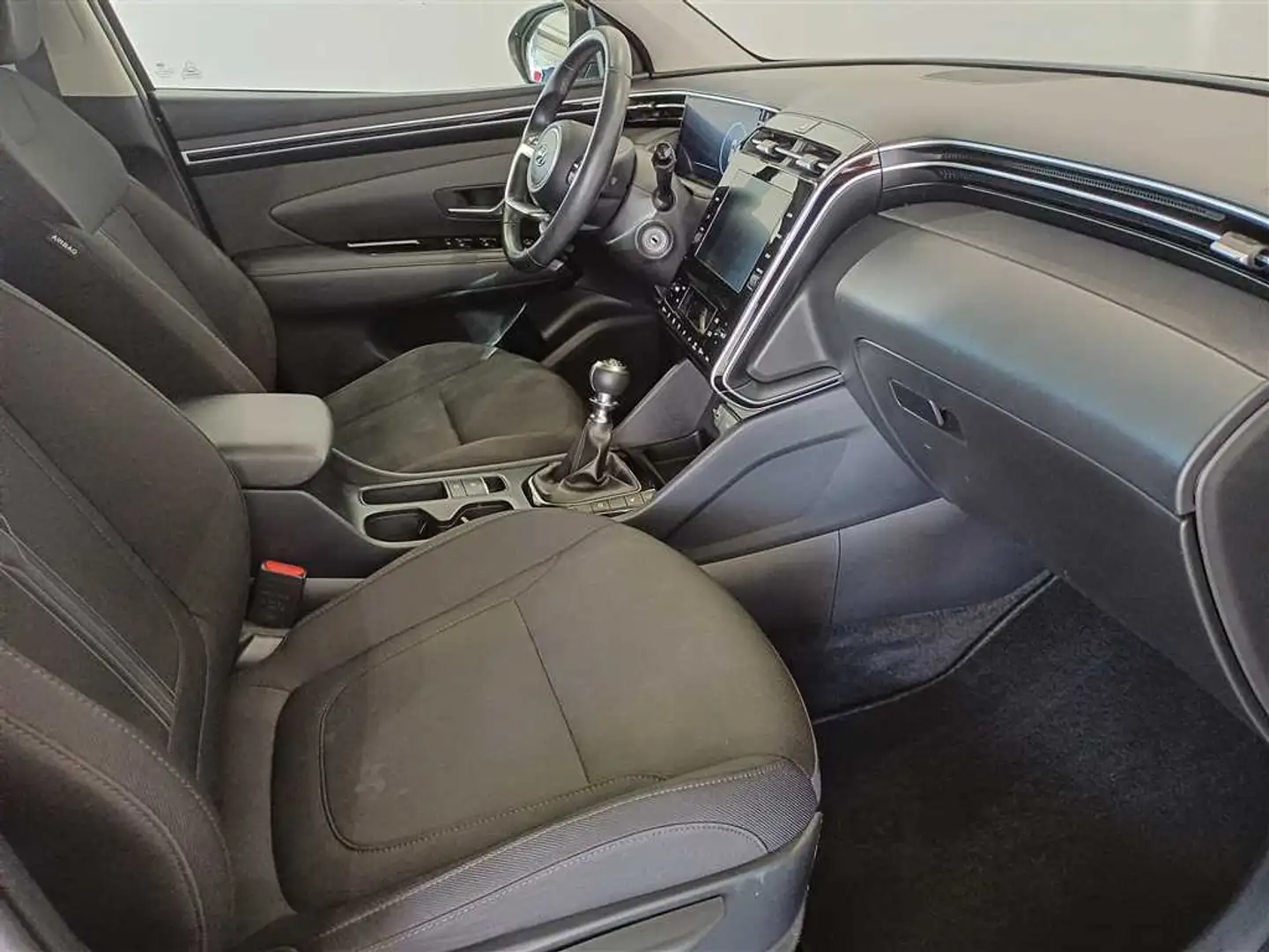 Hyundai TUCSON 1.6 T-GDI AHK+SHZ+PDC Gris - 2