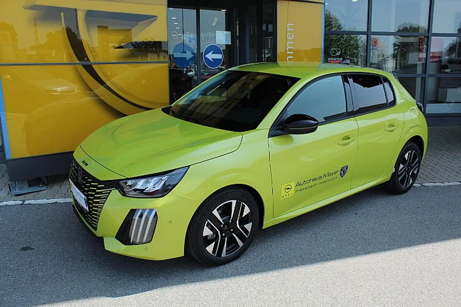 Peugeot 208 PureTech 100 S&S Allure Gelb - 1