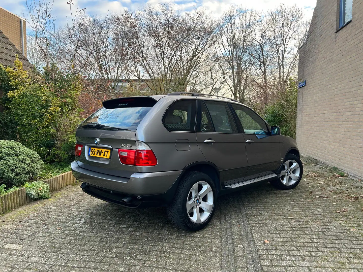 BMW X5 3.0i High Executive Сірий - 2