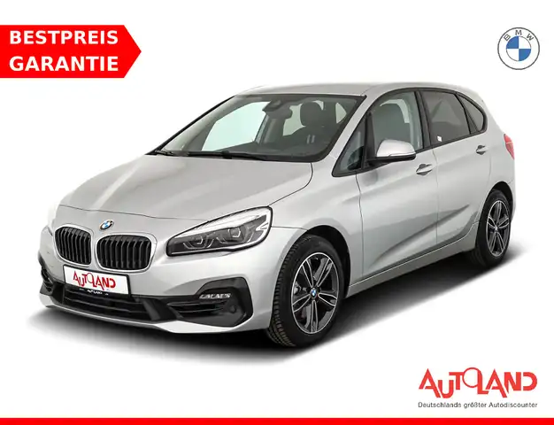 BMW 220 220i Sport Line LED Navi Head-Up Tempomat AHK