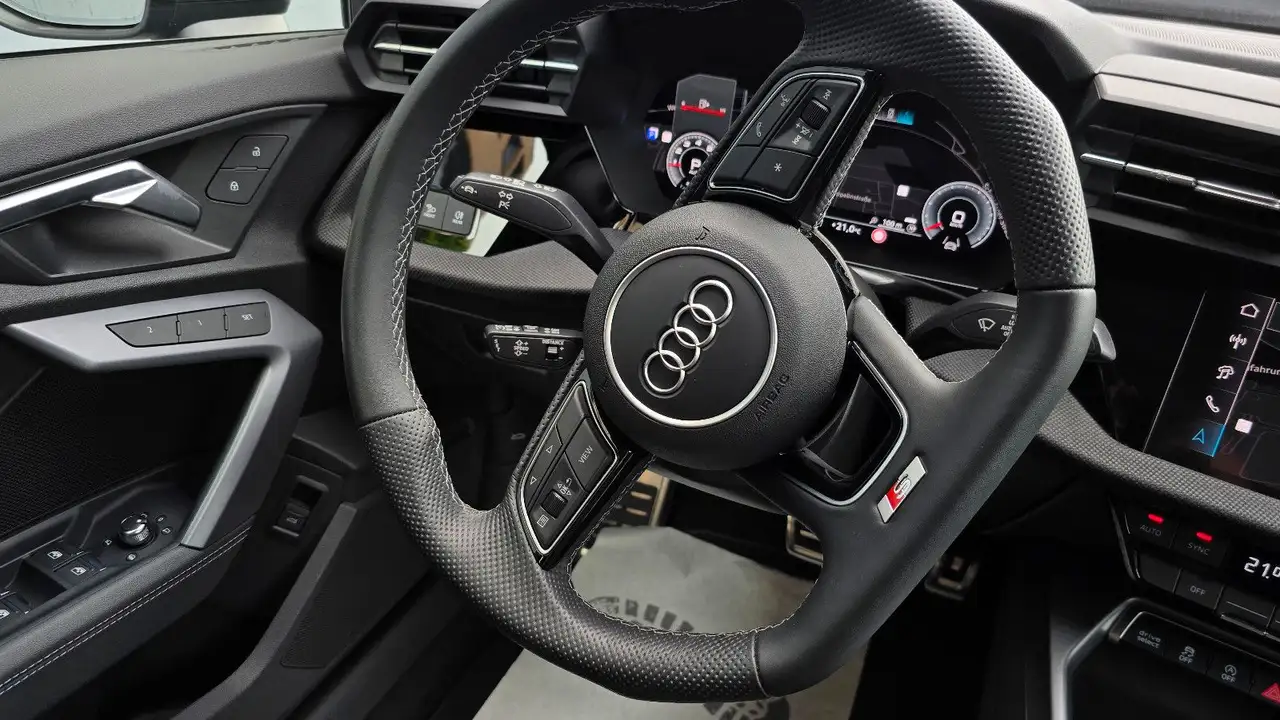 Audi S3 TFSI S tronic quattro Sportback Pano/Matrix, миниатюра 13
