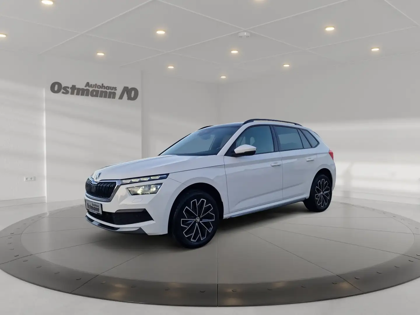Skoda Kamiq 1.5 TSI Style AHK FLA PDC PANO KAM LED Blanc - 2